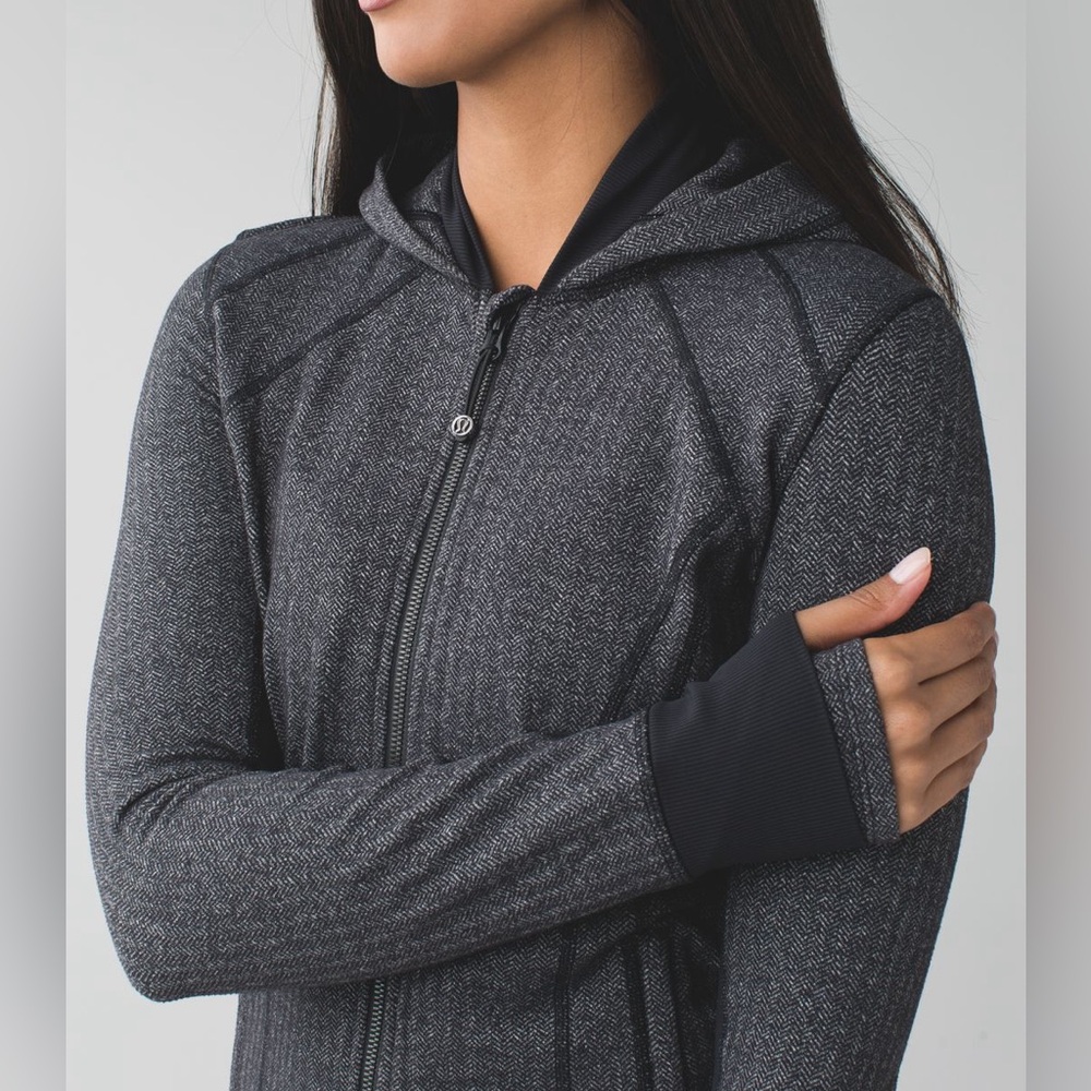 Lululemon Daily Practice Jacket
Heathered Herringbone Heathered Black - Picture 5 of 12